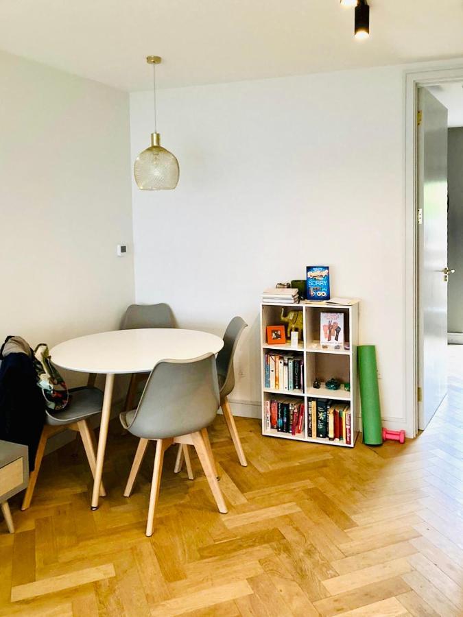 Stylish 1 Bedroom Designer Apartment Лондон Екстер'єр фото